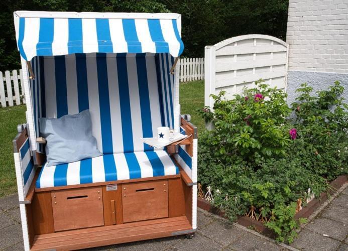 Wangerrose - Familienwohnung Fuer Gross Und Klein Und Hundefreunde วังเกร์โอเกอ ภายนอก รูปภาพ